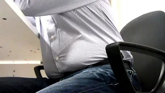 Snapshot of gitano697 chatting on February 2026 01:51:02 PM gitano697 online show from February 2026 01:51:02 PM