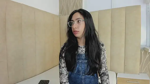 Snapshot of Kali_morrigan chatting on February 2026 02:04:02 PM Kali morrigan online show from February 2026 02:04:02 PM