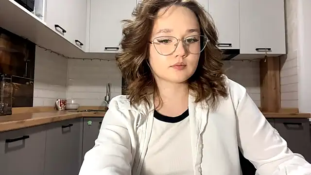 AinaSmith online show from February 2026 10:38:01 AM