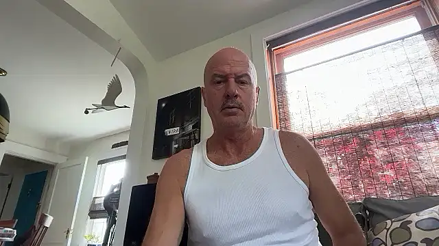 Snapshot of Guy__Grey chatting on June 2026 01:35:01 PM Guy Grey online show from June 2026 01:35:01 PM