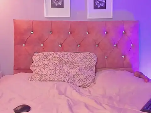 Snapshot of lilirousee chatting on March 2026 07:09:01 PM lilirousee online show from March 2026 07:09:01 PM