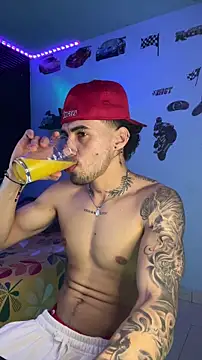 Snapshot of TOMAS_CONOR chatting on March 2026 01:51:01 AM TOMAS CONOR online show from March 2026 01:51:01 AM