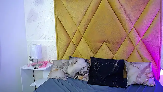 Snapshot of Sophie_Galli chatting on February 2026 01:10:01 PM Sophie Galli online show from February 2026 01:10:01 PM