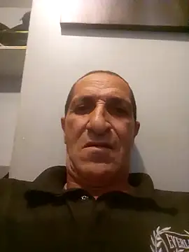Snapshot of Massinissa75 chatting on June 2026 06:43:01 PM Massinissa75 online show from June 2026 06:43:01 PM