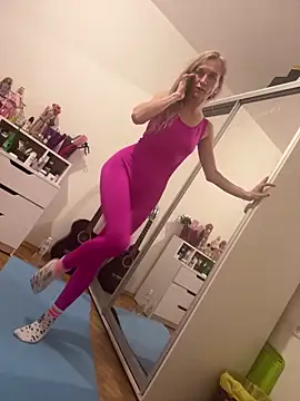 Faiiry  online show from February 2026 02:22:01 AM