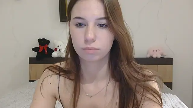 Snapshot of RevolutionAstra chatting on March 2026 07:42:01 PM RevolutionAstra online show from March 2026 07:42:01 PM