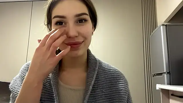 HypnoticEyeys online show from February 2026 05:25:01 PM