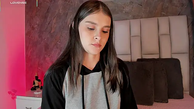 lya gomez online show from March 2026 02:58:02 AM