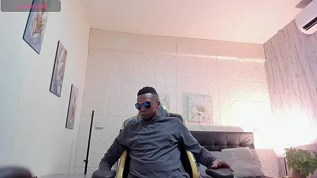 Snapshot of bray_1999 chatting on February 2026 03:26:02 AM bray 1999 online show from February 2026 03:26:02 AM