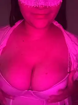 Lola-253 online show from February 2026 01:09:02 PM