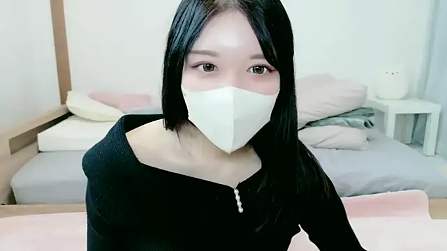 natsuka-chan online show from March 2026 05:37:02 AM