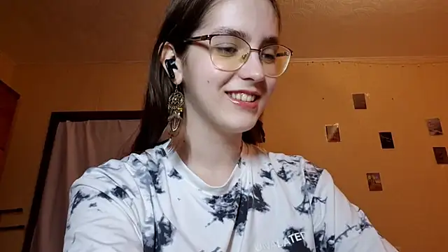 Snapshot of Katelemon chatting on March 2026 12:11:01 PM Katelemon online show from March 2026 12:11:01 PM