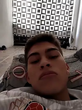 Snapshot of bbluchito chatting on February 2026 03:46:02 PM bbluchito online show from February 2026 03:46:02 PM