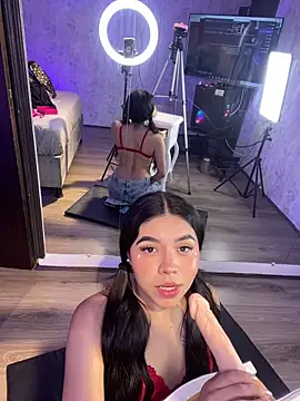 Snapshot of Ambarina_ chatting on April 2026 11:38:01 AM Ambarina online show from April 2026 11:38:01 AM