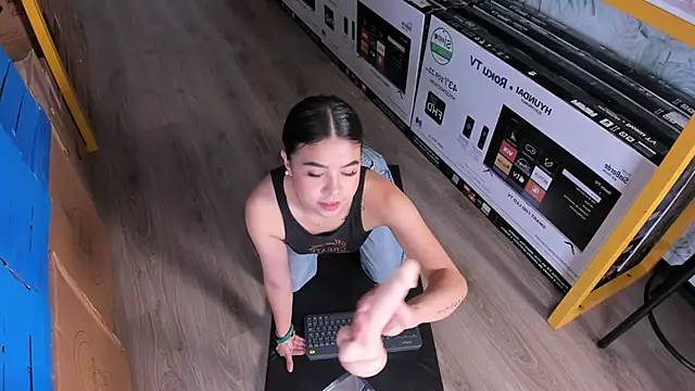 Snapshot of Ambarina_ chatting on May 2026 11:37:01 AM Ambarina online show from May 2026 11:37:01 AM