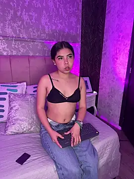 Snapshot of Ambarina_ chatting on May 2026 11:37:02 AM Ambarina online show from May 2026 11:37:02 AM