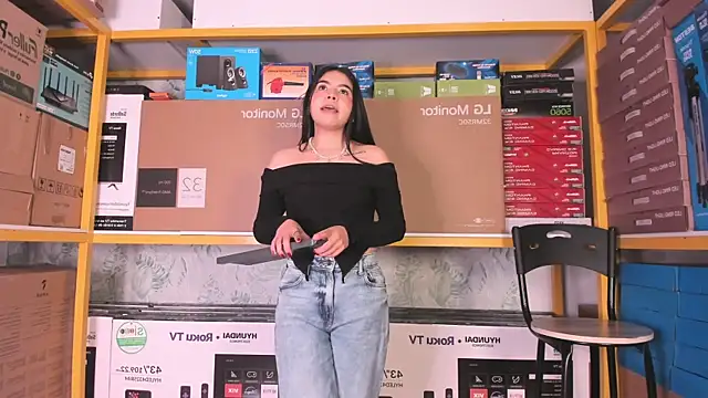 Snapshot of Ambarina_ chatting on May 2026 11:39:02 AM Ambarina online show from May 2026 11:39:02 AM