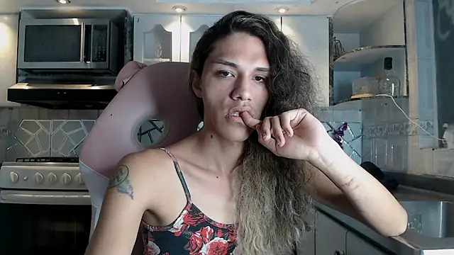 CrisOzzz online show from March 2026 08:48:01 PM