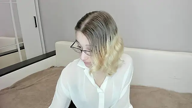 Silva-Tailll online show from February 2026 06:07:01 PM