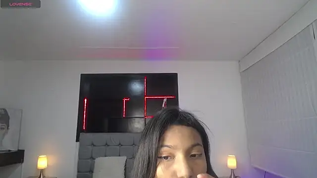 Snapshot of Wendy_1_ chatting on February 2026 03:05:02 AM Wendy 1 online show from February 2026 03:05:02 AM