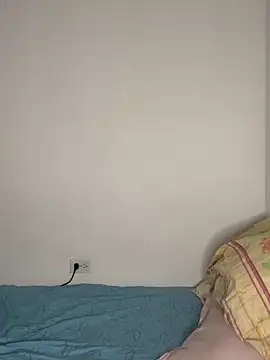 laly spank online show from February 2026 11:17:01 PM