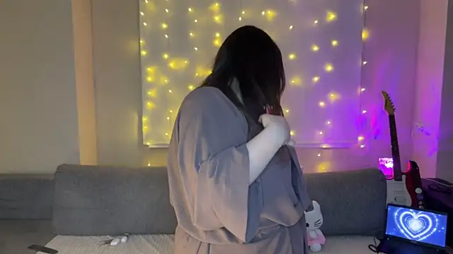 RiotKitten1 online show from March 2026 12:35:01 AM