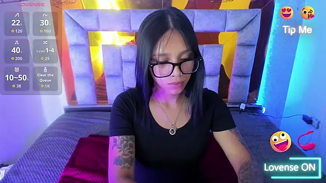 miiaboss  online show from May 2026 12:04:02 PM