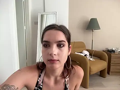 Snapshot of zoefox-vip chatting on May 2026 09:17:02 AM zoefox-vip online show from May 2026 09:17:02 AM