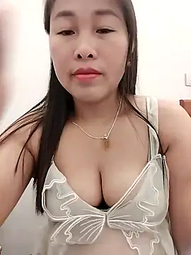 Snapshot of 01_ANNA_01 chatting on May 2026 12:48:02 AM 01 ANNA 01 online show from May 2026 12:48:02 AM