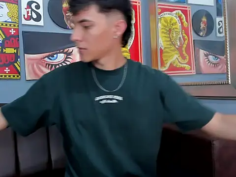 AronTawers online show from February 2026 09:04:01 PM