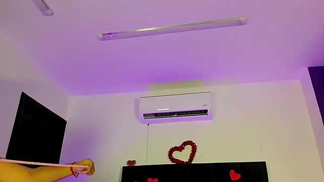 scarlet  ray  online show from March 2026 10:10:02 AM