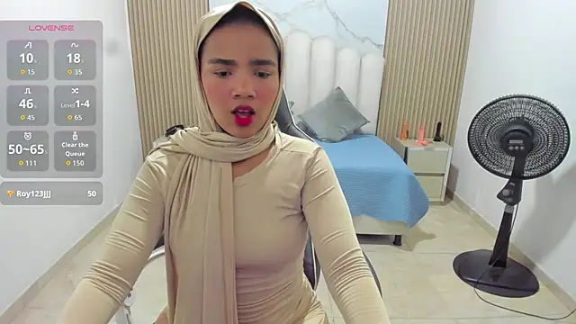 Snapshot of Jalilat_billal chatting on March 2026 02:07:02 AM Jalilat billal online show from March 2026 02:07:02 AM