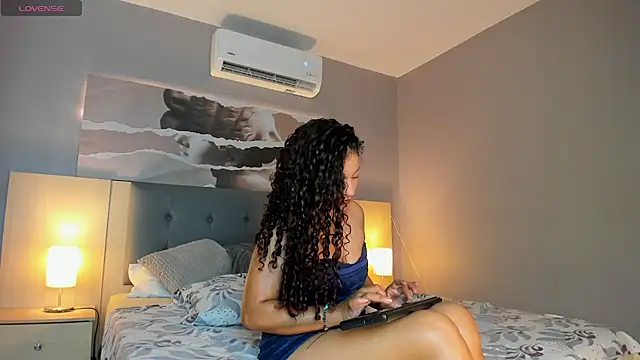 Snapshot of JeiLovee chatting on May 2026 11:27:02 AM JeiLovee online show from May 2026 11:27:02 AM