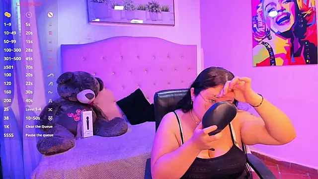 Snapshot of sienna_cavalli chatting on February 2026 12:50:01 PM sienna cavalli online show from February 2026 12:50:01 PM