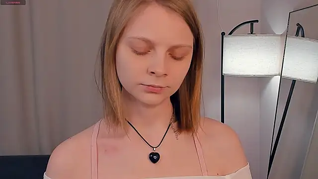 Snapshot of AmmieObarr chatting on March 2026 09:16:01 AM AmmieObarr online show from March 2026 09:16:01 AM