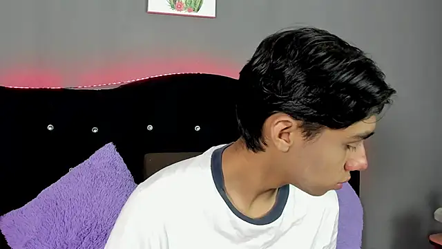 Eros Lux online show from April 2026 12:09:02 PM