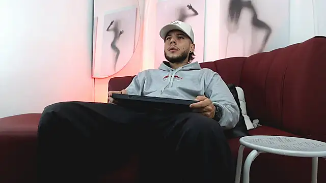 luxesmith online show from February 2026 02:33:01 AM