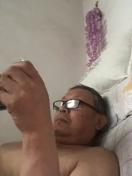 Snapshot of yaocaobi8 chatting on May 2026 12:51:02 AM yaocaobi8 online show from May 2026 12:51:02 AM