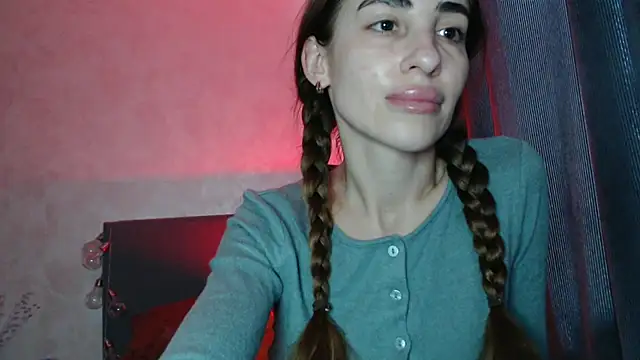 Snapshot of Nora_Sweet1 chatting on February 2026 12:14:01 PM Nora Sweet1 online show from February 2026 12:14:01 PM