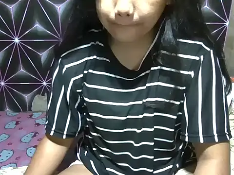 Flowerbebe online show from May 2026 07:08:01 PM