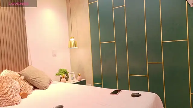 Snapshot of DaliaHills chatting on March 2026 12:11:01 PM DaliaHills online show from March 2026 12:11:01 PM