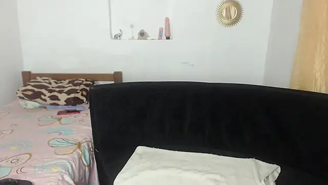 Snapshot of Assly_Love chatting on April 2026 03:47:01 PM Assly Love online show from April 2026 03:47:01 PM
