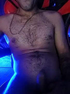 Snapshot of pascuuu96 chatting on March 2026 07:32:02 AM pascuuu96 online show from March 2026 07:32:02 AM