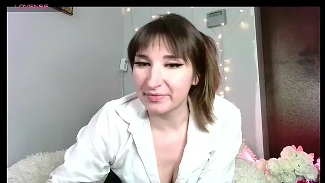 Snapshot of Birdie_Kiss chatting on April 2026 07:59:01 PM Birdie Kiss online show from April 2026 07:59:01 PM