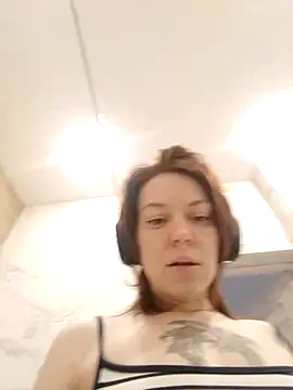 Snapshot of QuietButHungry chatting on March 2026 05:08:02 AM QuietButHungry online show from March 2026 05:08:02 AM