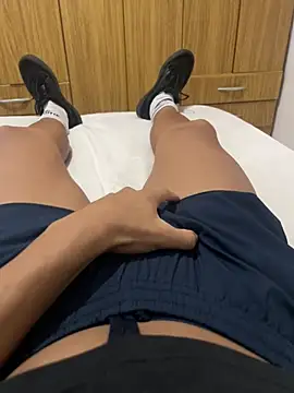 Snapshot of RuinedQuark chatting on February 2026 03:00:01 PM RuinedQuark online show from February 2026 03:00:01 PM