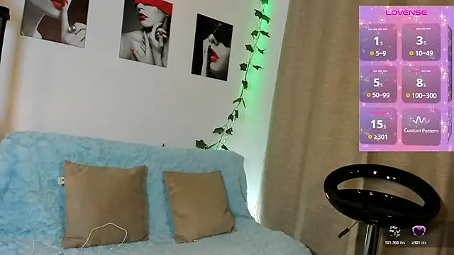 Snapshot of Rebeca_Marchetti chatting on May 2026 09:23:02 PM Rebeca Marchetti online show from May 2026 09:23:02 PM