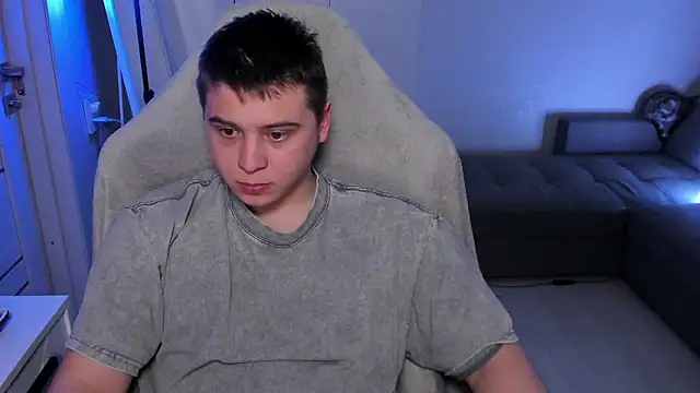 Snapshot of max_sm1th chatting on February 2026 11:28:02 PM max sm1th online show from February 2026 11:28:02 PM