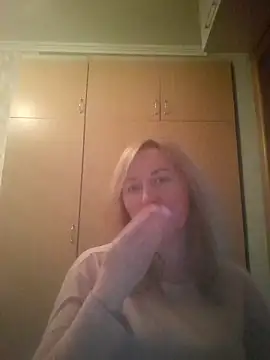 Snapshot of ChristinaYork chatting on May 2026 05:19:01 PM ChristinaYork online show from May 2026 05:19:01 PM