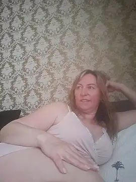 Snapshot of ChristinaYork chatting on June 2026 05:42:01 AM ChristinaYork online show from June 2026 05:42:01 AM